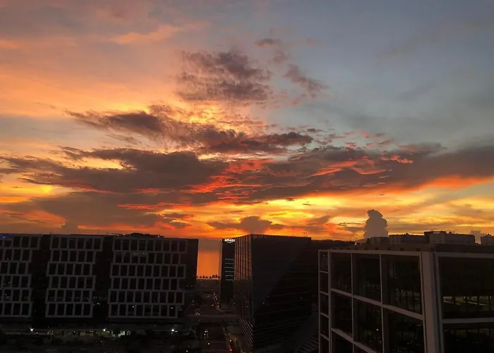 1br Room-stunning Moa View Fireworks Apartment