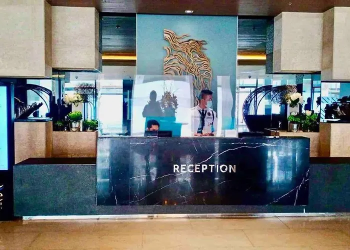 Apartment 1br Room-stunning Moa View Fireworks Manila