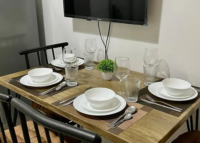 1br Room-stunning Moa View Fireworks Manila